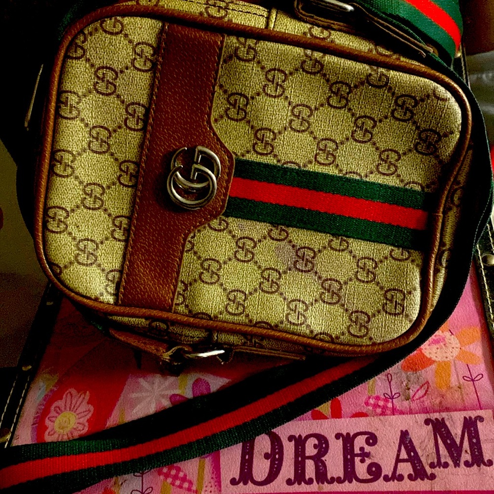 Gucci cross body bag Women/Men